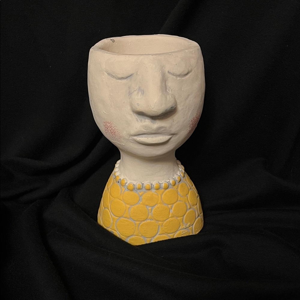 Heavy Yellow and Cream Face Planter